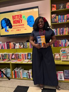 Los Angeles!! ❤️

Thank you to the amazing @danquahrising and @reparations.club for being such incredible hosts! 💙💛

And thank you all so much to everyone who came including the multitalented actress and producer @andrealewis as well as catching up with the amazing powerhouse @thairandolph and my wonderful friends @rafaelastalklose @wayfaringsiv @globalsouls @christineosazuwa ❤️

#booktour #book #lolaakinmade #bitterhoneybook #pubweek