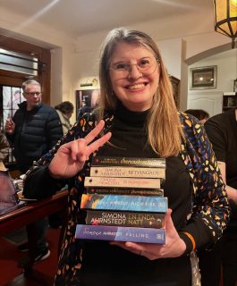 You see that wonderful lady carrying a stack of books?

That’s the incredible international bestselling author @simonaahrnstedt who also happens to be my favorite Swedish author.

And that stack of books? Those are all mine.

When I first moved to Sweden over a decade ago, one of the ways I started learning Swedish was through novels. Specifically @simonaahrnstedt’s novels. 

As a storyteller myself, I wanted access to those nuanced words to describe feelings and convey emotions in this new land for me.

And all of her books, starting with her historical romance, did just that for me.

So it was an absolute joy to finally meet Simona in person alongside the uber talented @katarinabivald at the cozy @deckarbokhandeln recently taken over by my friend @pamelanybacka ❤️

And yes, she finally signed all my books and I bought more too.

#authorlife #authorsoninstagram #authorsofinstagram #authorsupport #swedish #bestsellingauthor #sharingspace