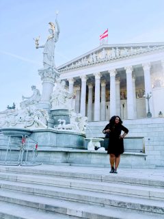 Postcard: Vienna, Austria 🇦🇹 

Currently on a wonderful working session with @disabroad where I teach photography and travel writing - two of my loves - to university exchange students 🩵🤍

#studyabroad #disabroad #storytelling @disstockholm #studytour